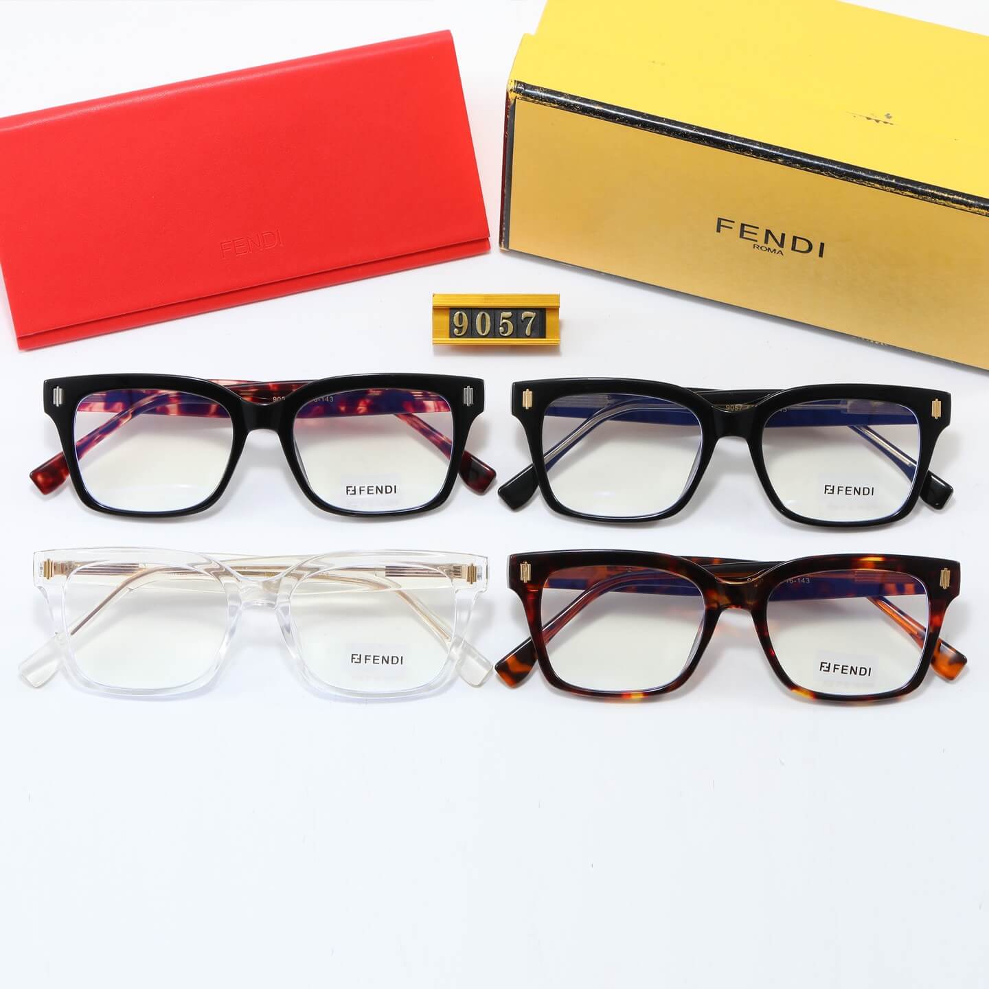 Modische Brille mit quadratischem Rahmen und schlichter Optik
