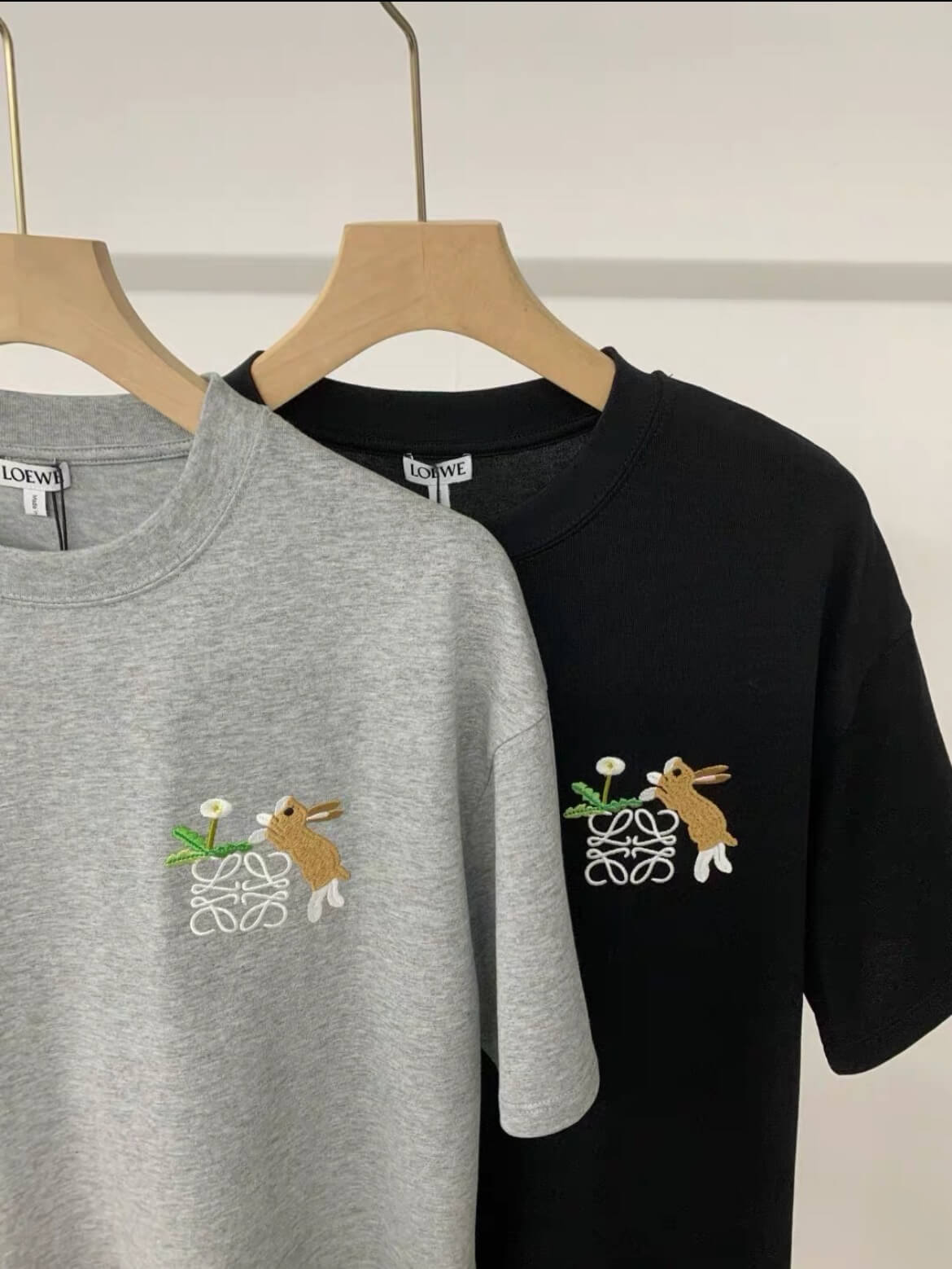 T-shirt brodé lapin