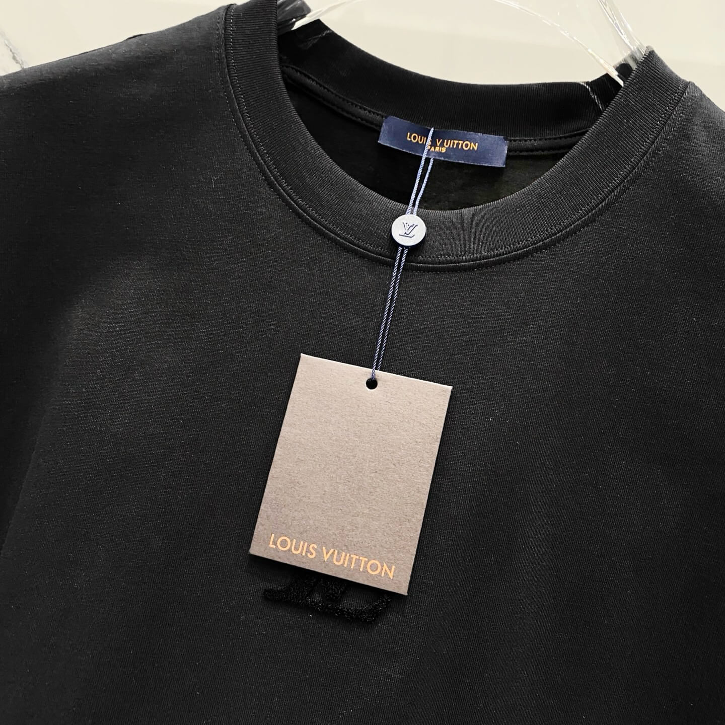 T-Shirt mit Schaumprozess