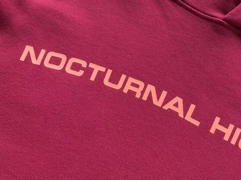 Sweat à capuche « 5 » dans le dos