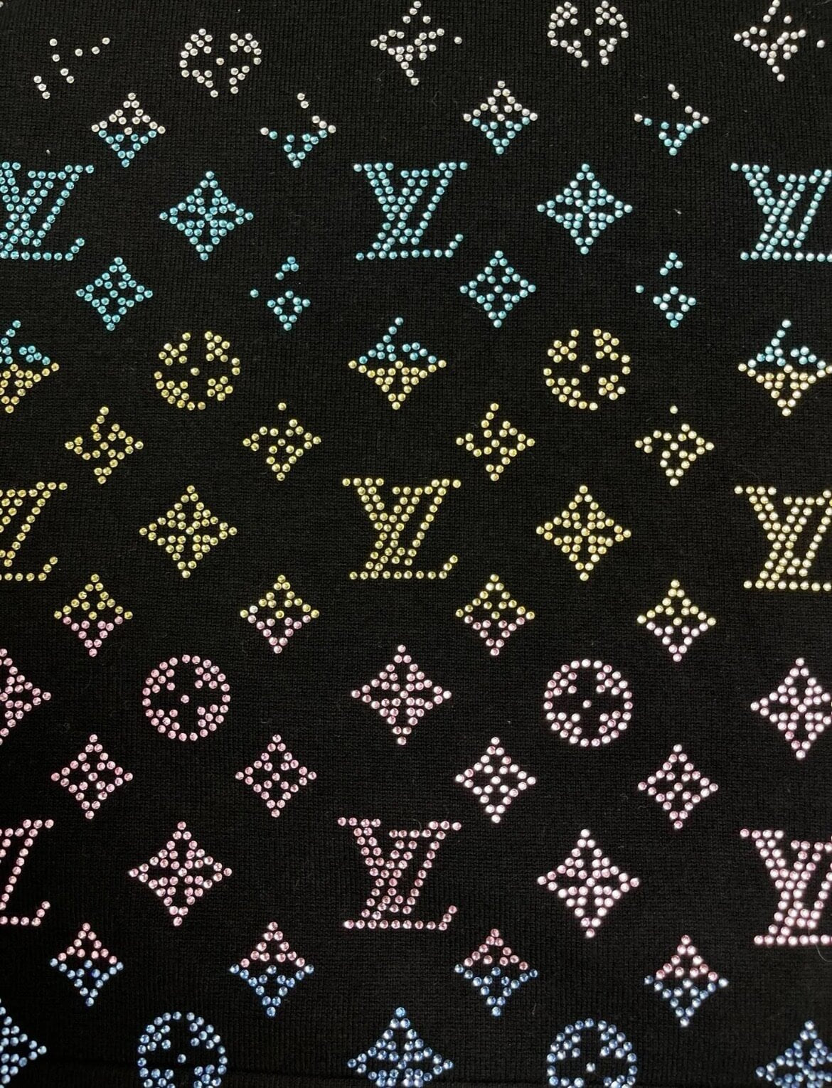 T-shirt à diamants colorés