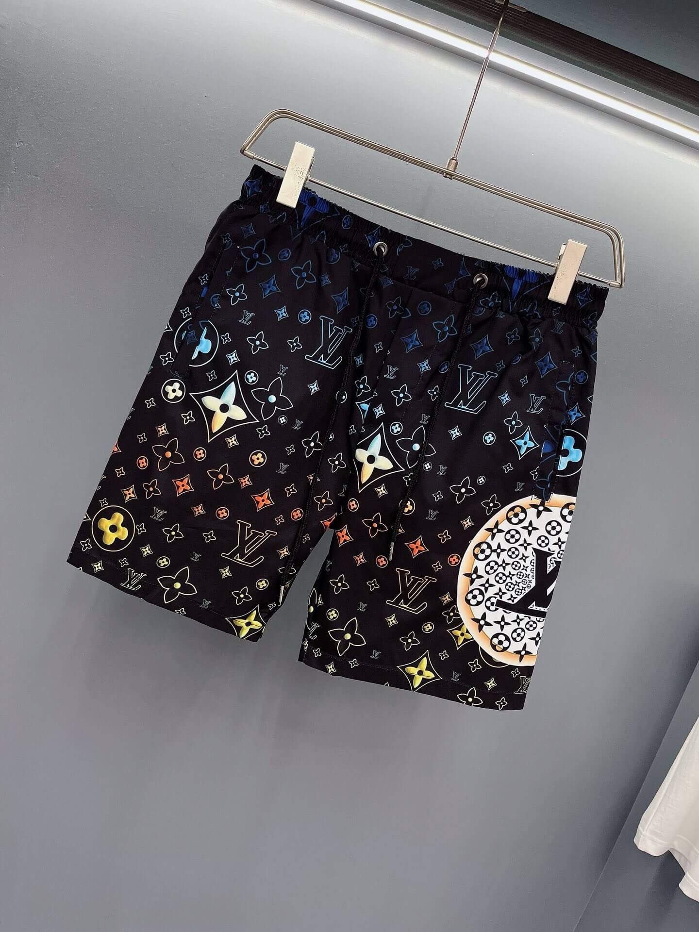 Short de plage tendance à imprimé intégral