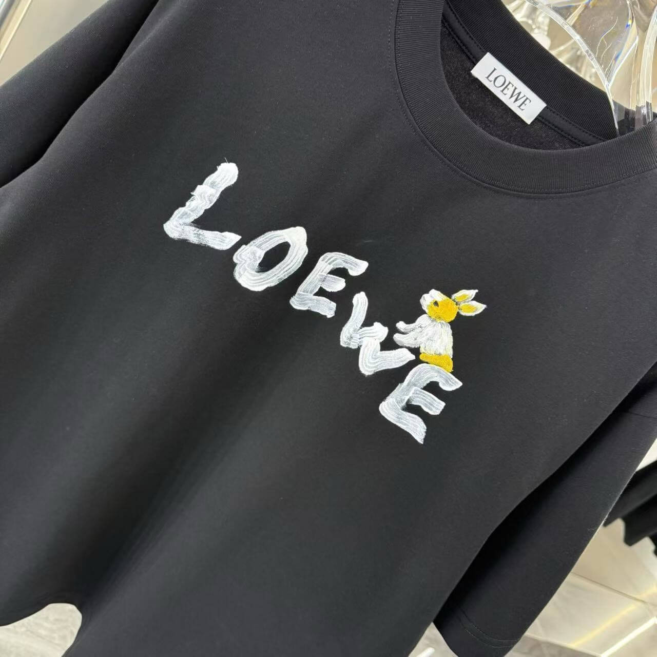 T-shirt imprimé peint à la main