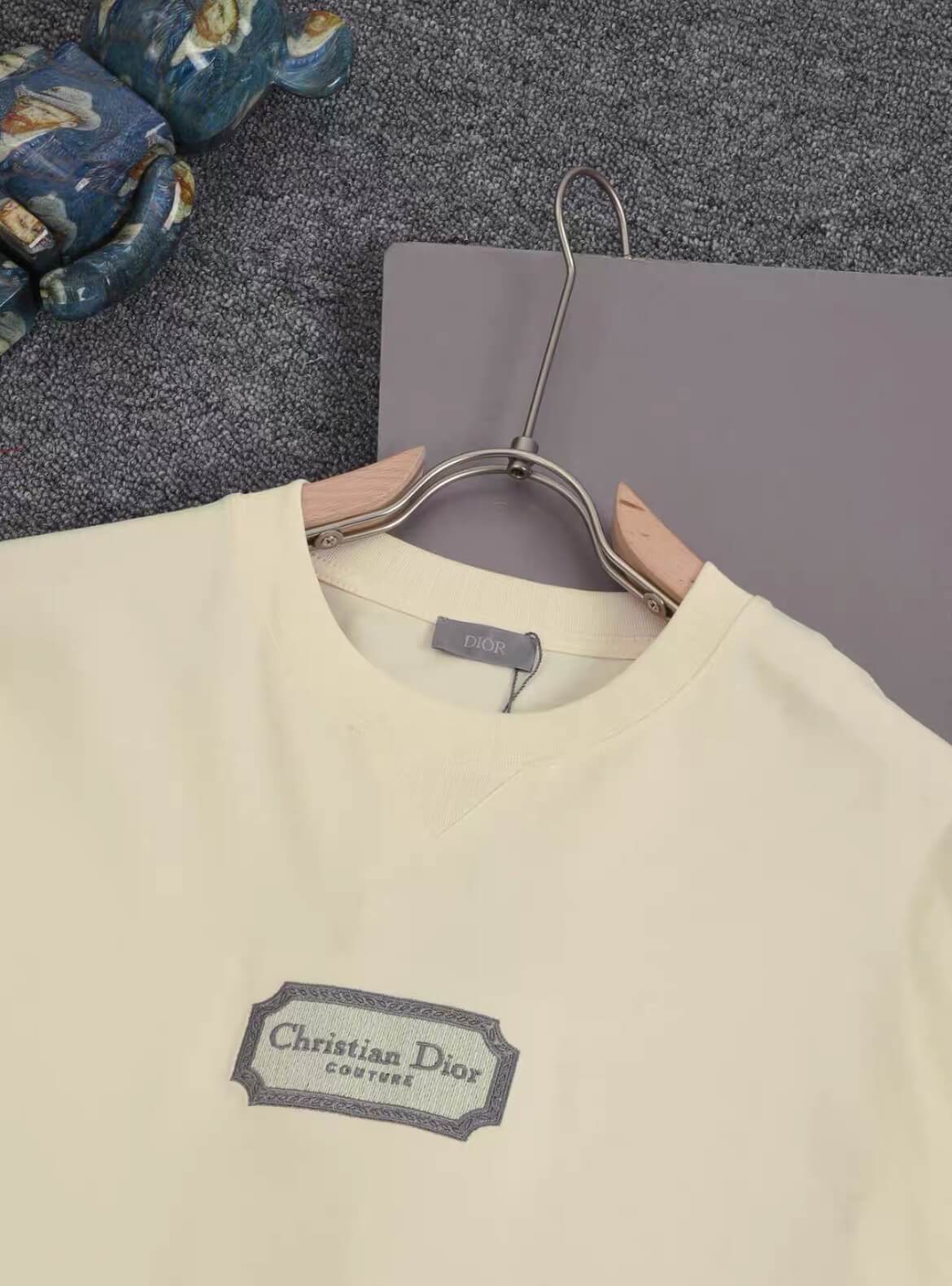T-shirt brodé classique