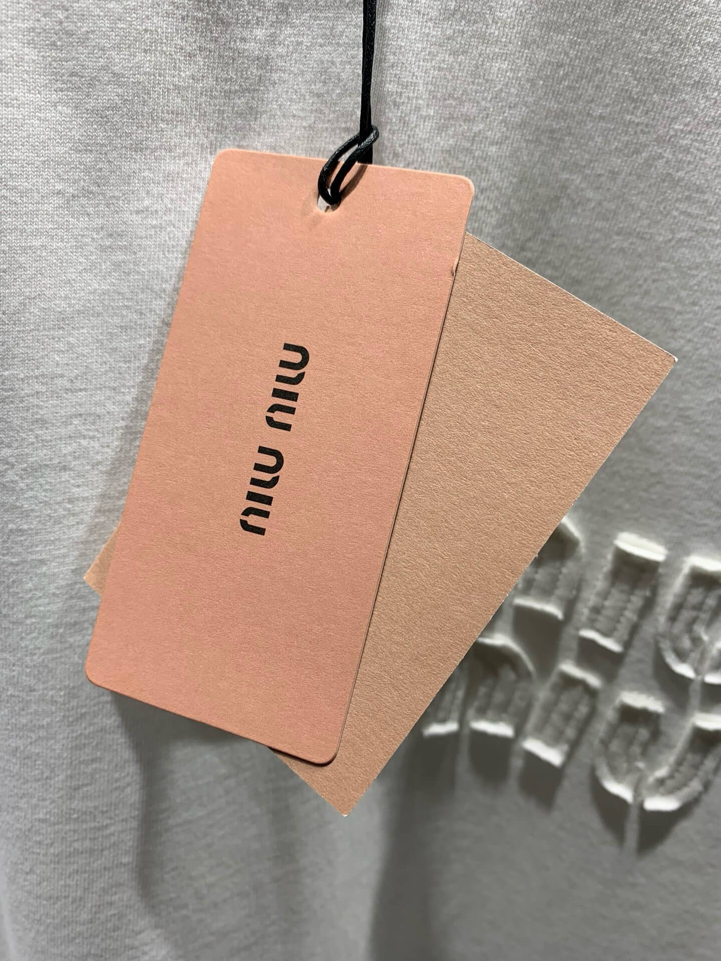 T-Shirt mit Applikationsstickerei