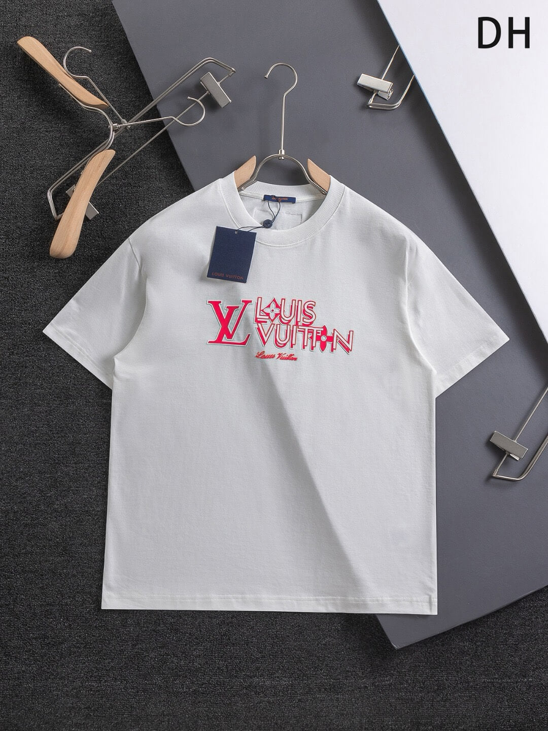 T-Shirt mit 3D-Silikonmuster auf der Brust