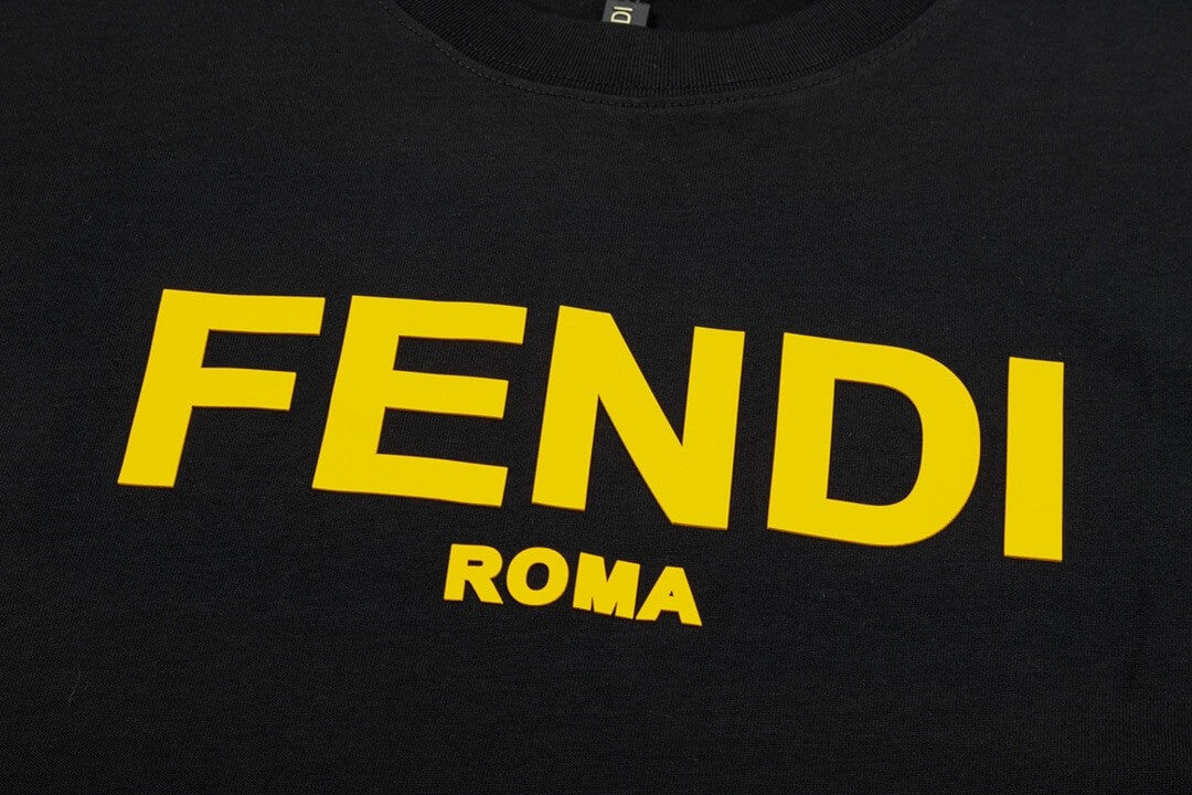 T-shirt imprimé lettre jaune