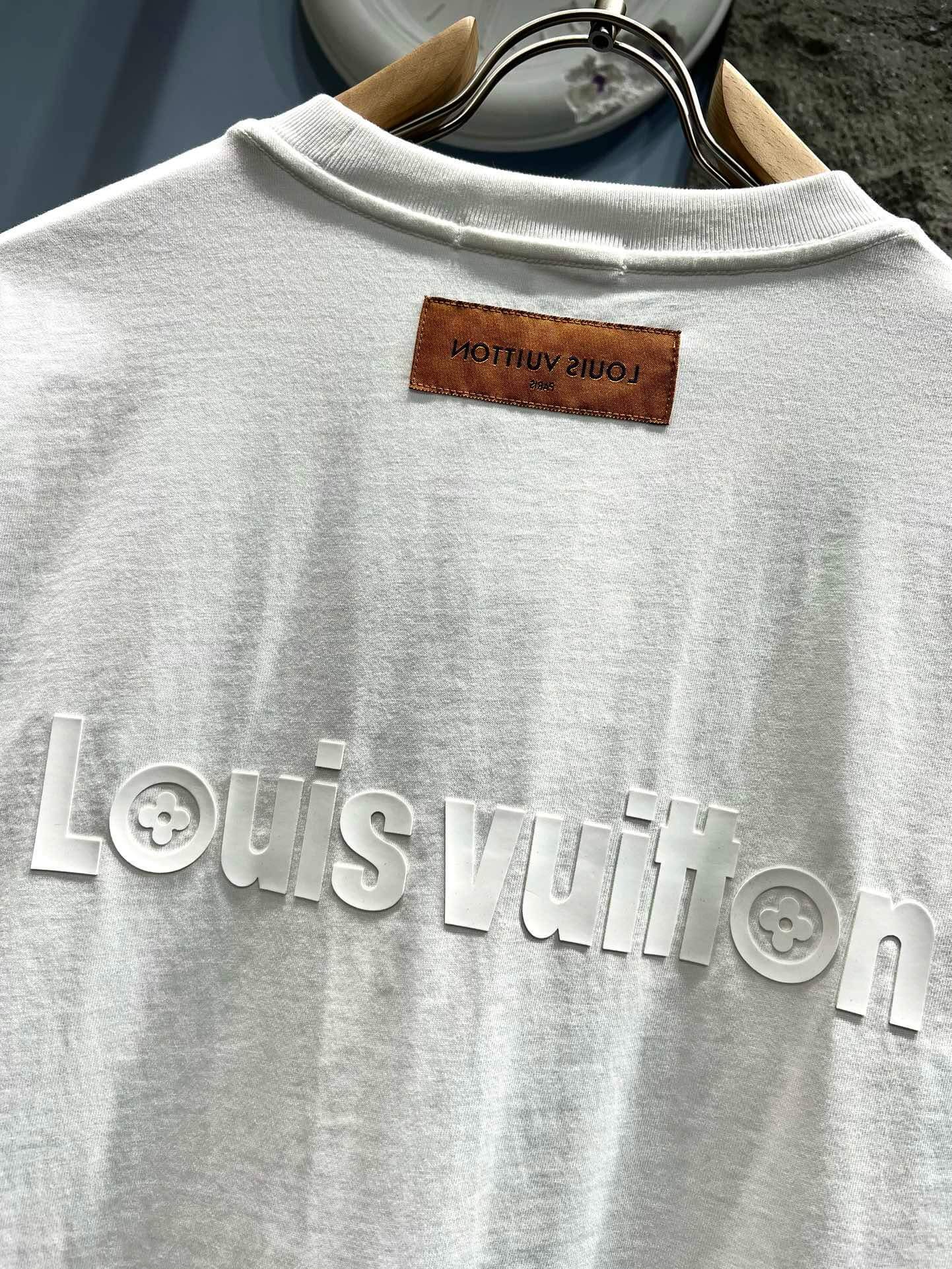 Prägeprozess T-Shirt