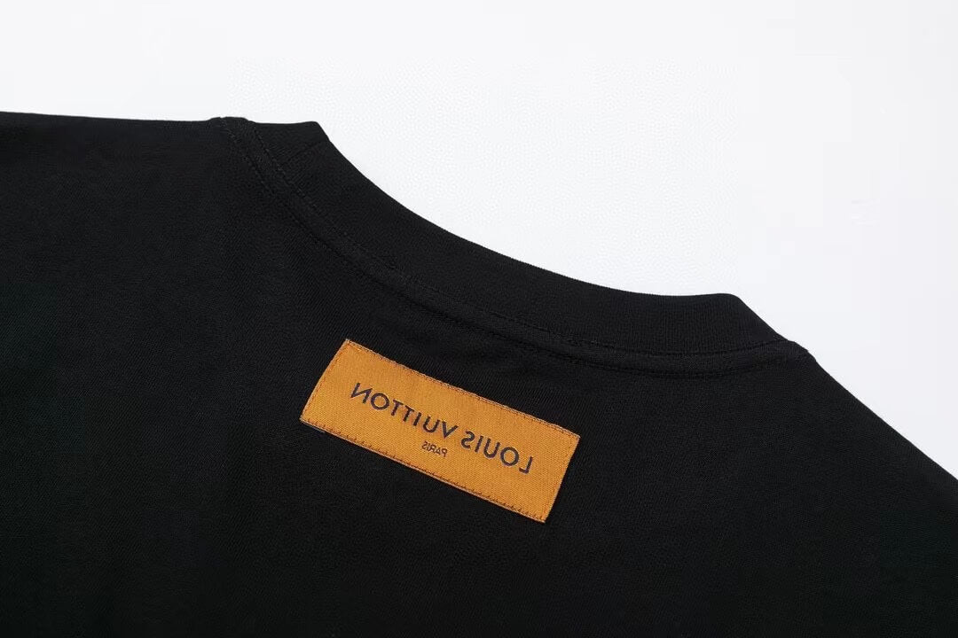 T-shirt imprimé collier coloré