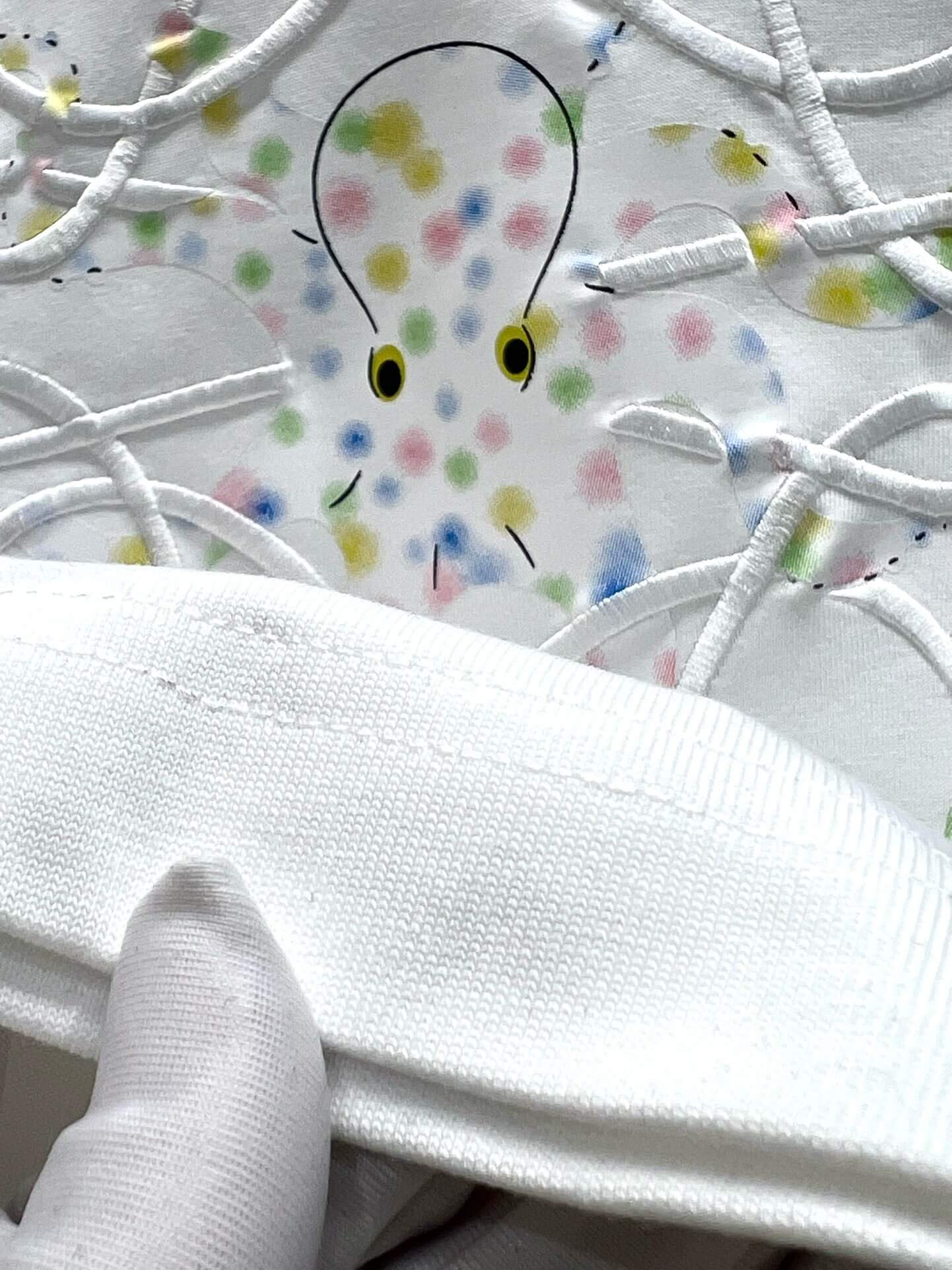T-Shirt mit Oktopus-Stickerei