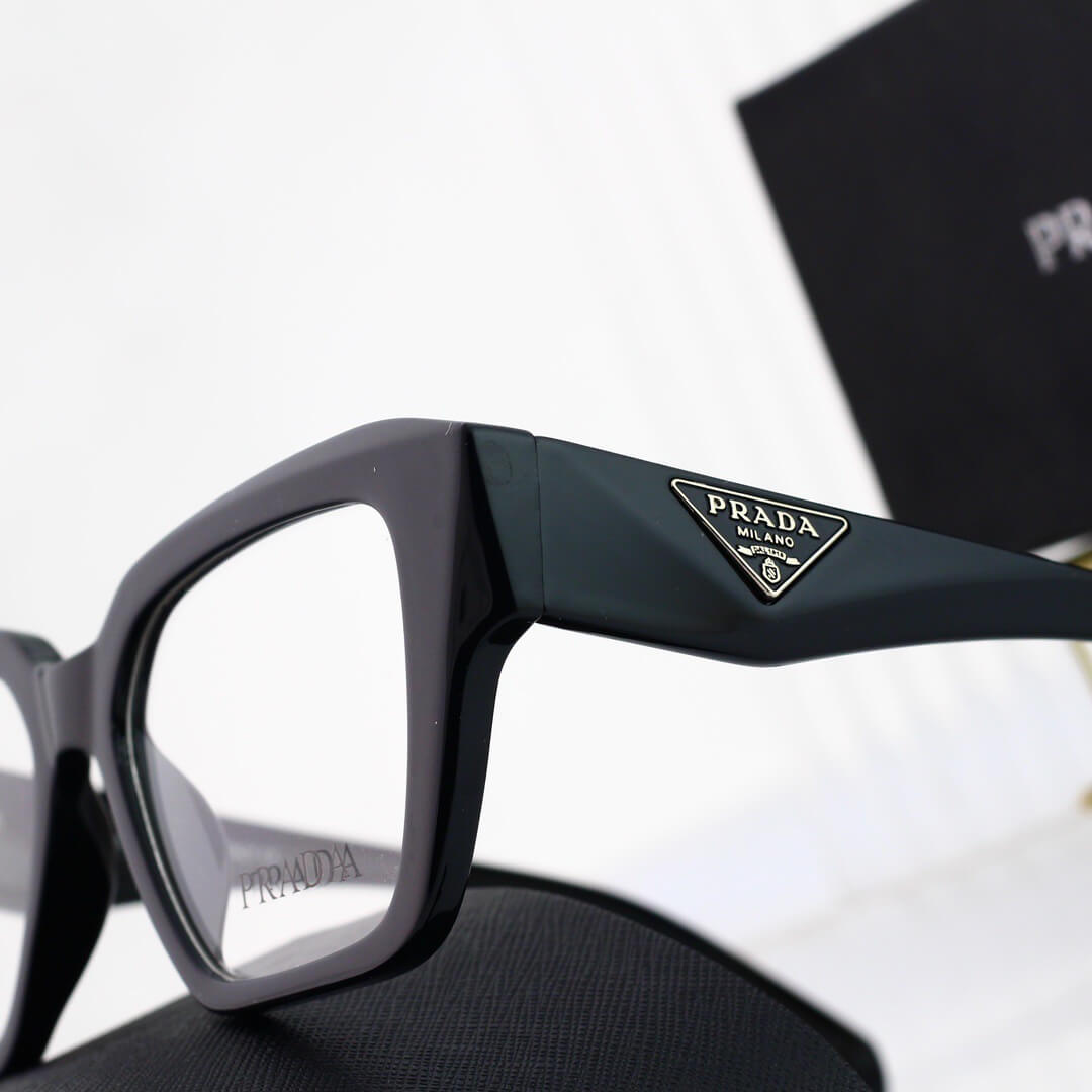 Lunettes unies à monture large et simple et tendance
