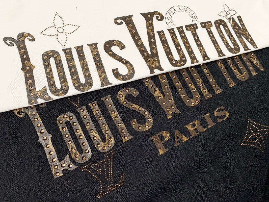 T-shirt avec lettres en strass