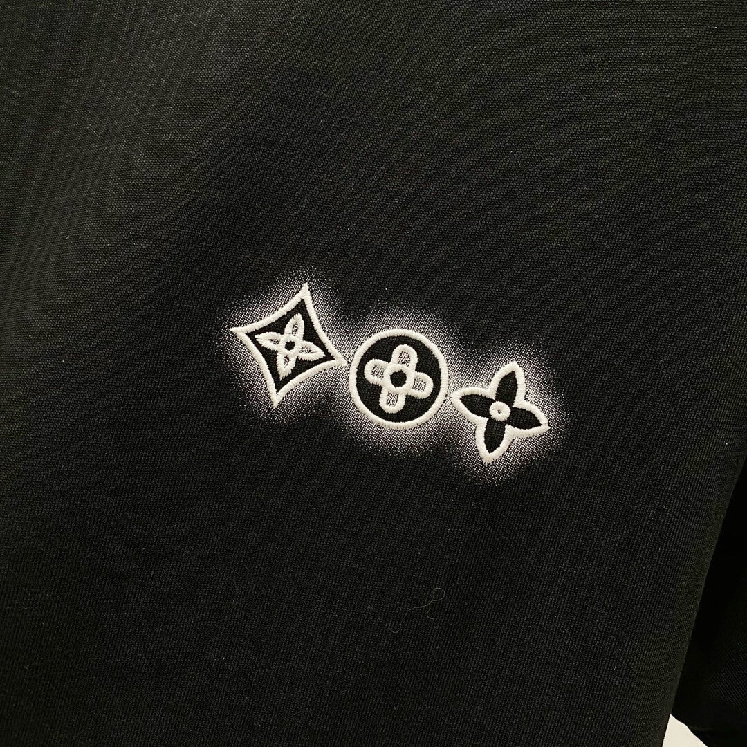 T-Shirt mit Tintenstrahlstickerei