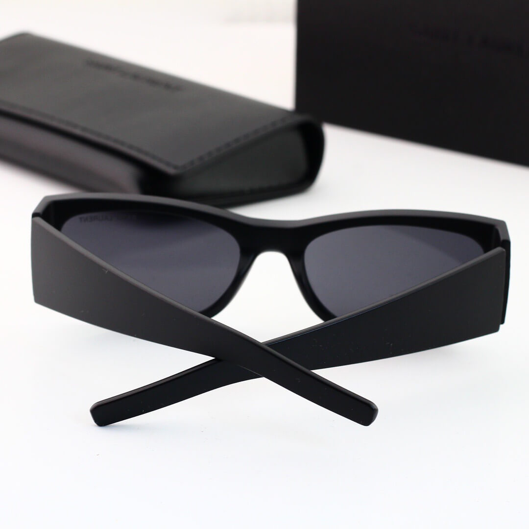 Stilvolle, moderne, quadratische Cat-Eye-Sonnenbrille