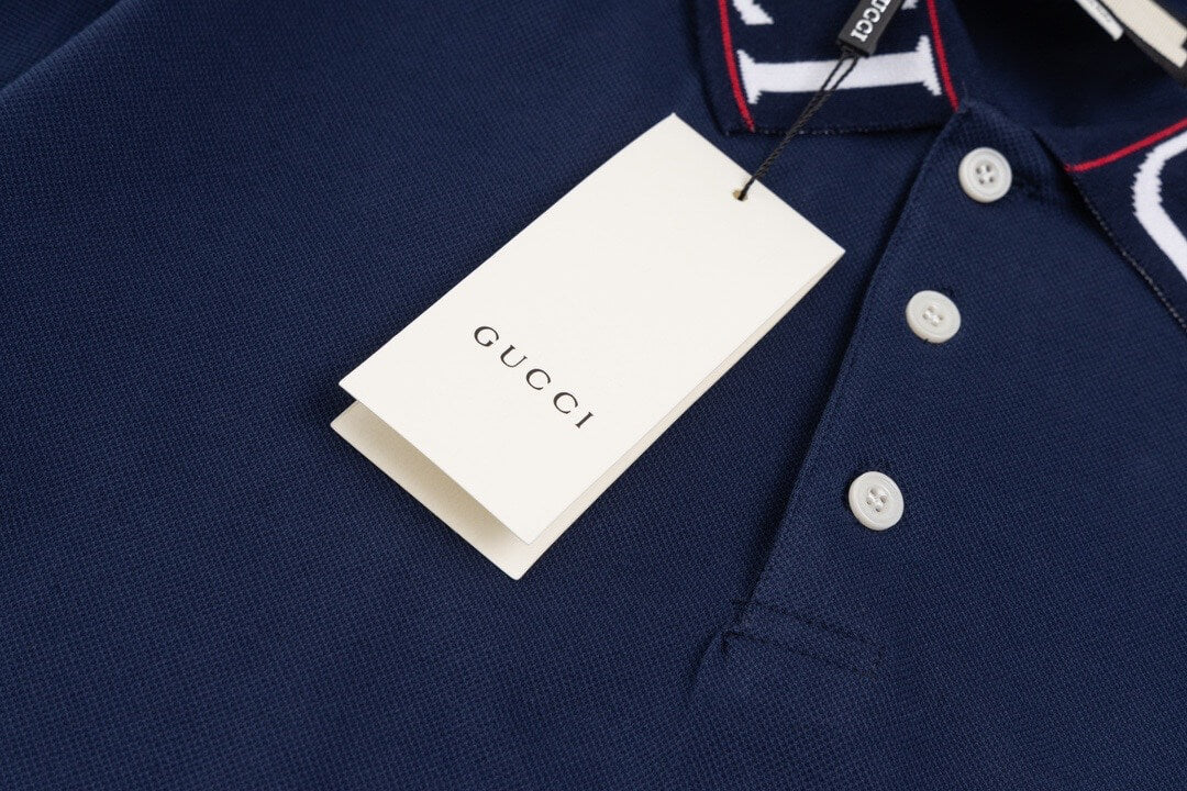 Polo à encolure avec lettres