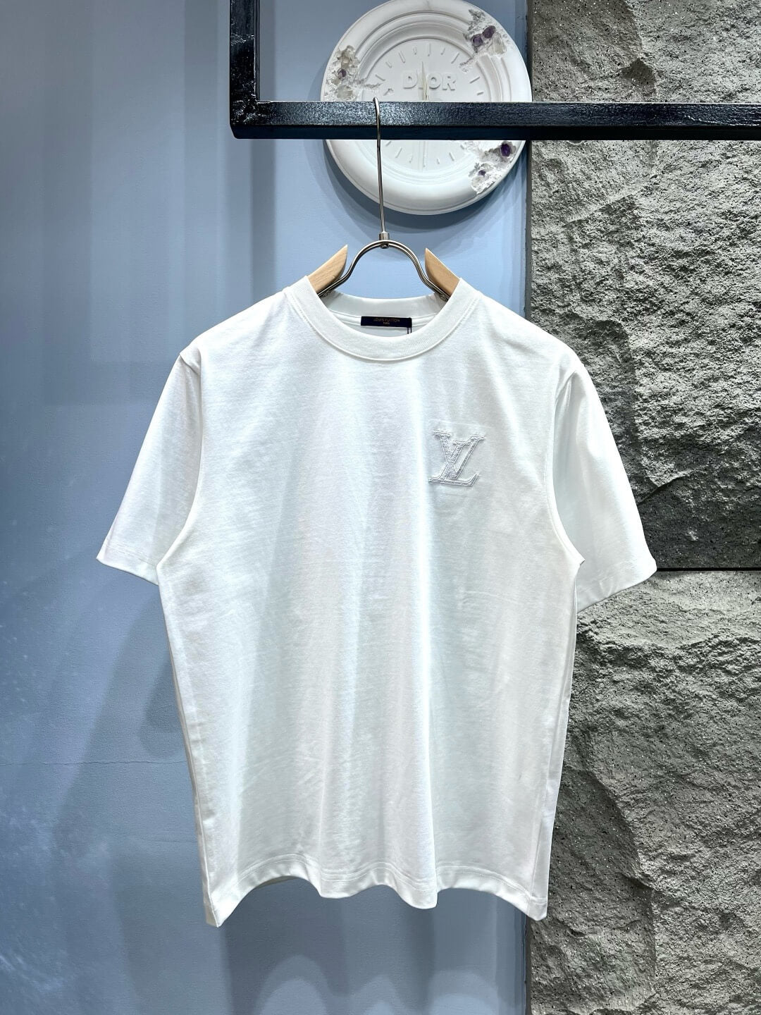 T-shirt à motif tridimensionnel