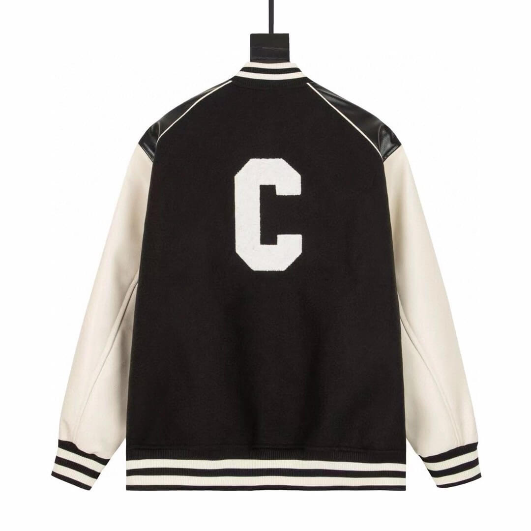 Baseballjacke mit aufgesticktem Buchstaben C