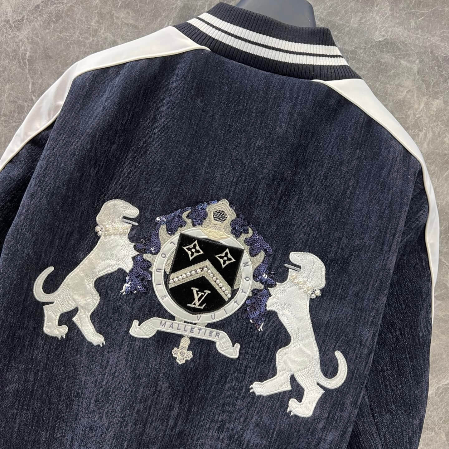 Street Fashion Doppelte Hundeperlenjacke