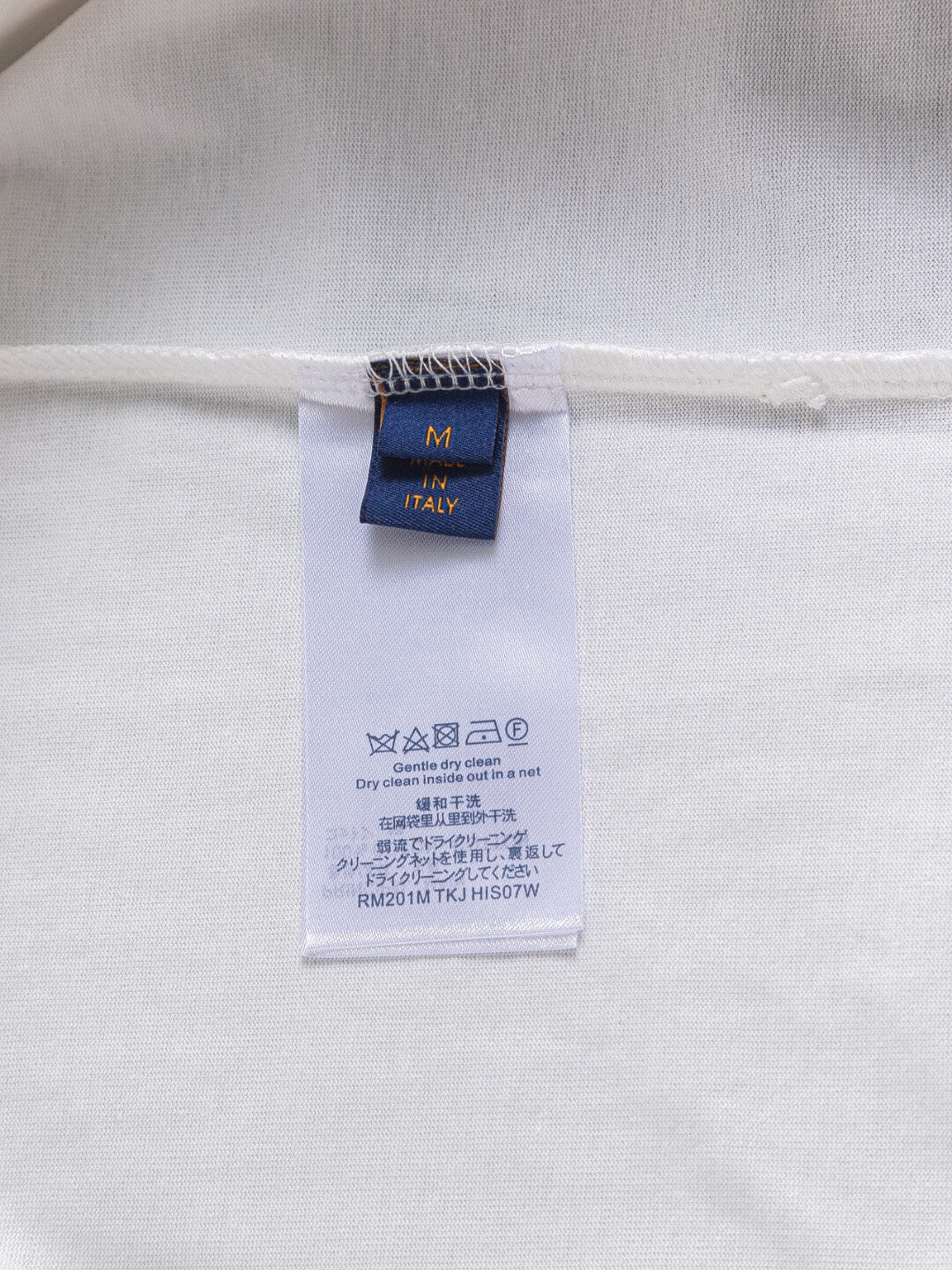 T-Shirt mit 3D-Silikonmuster auf der Brust
