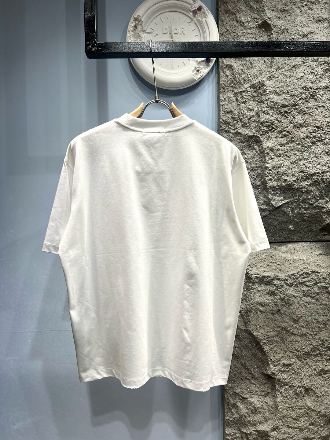 T-shirt à lettres en mousse