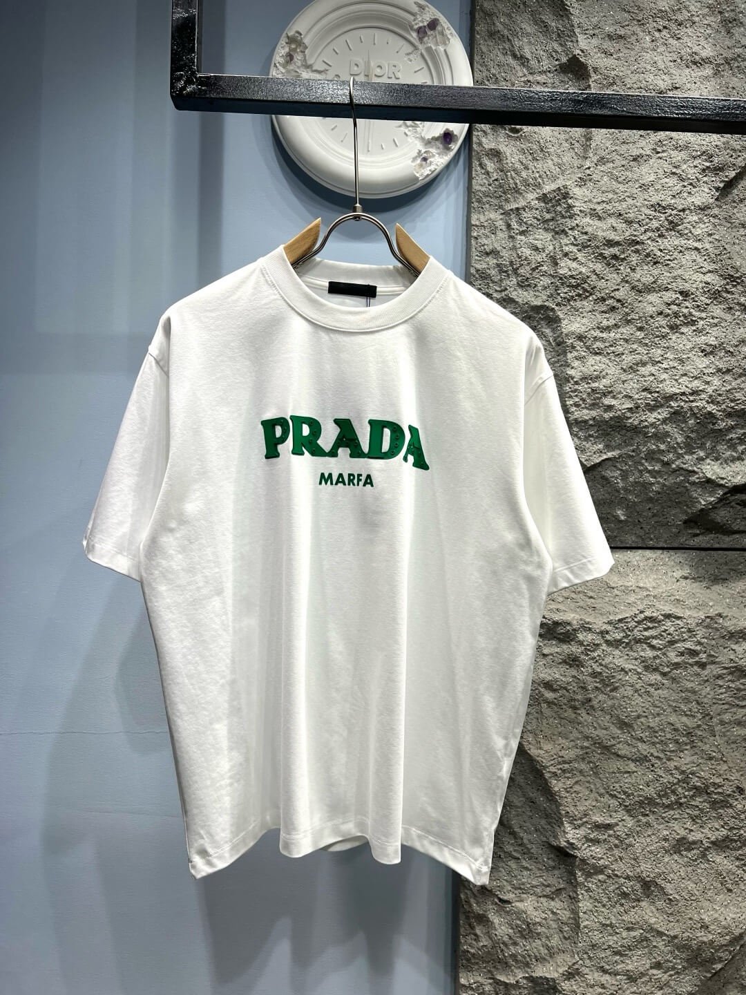 T-shirt graphique en silicone vert
