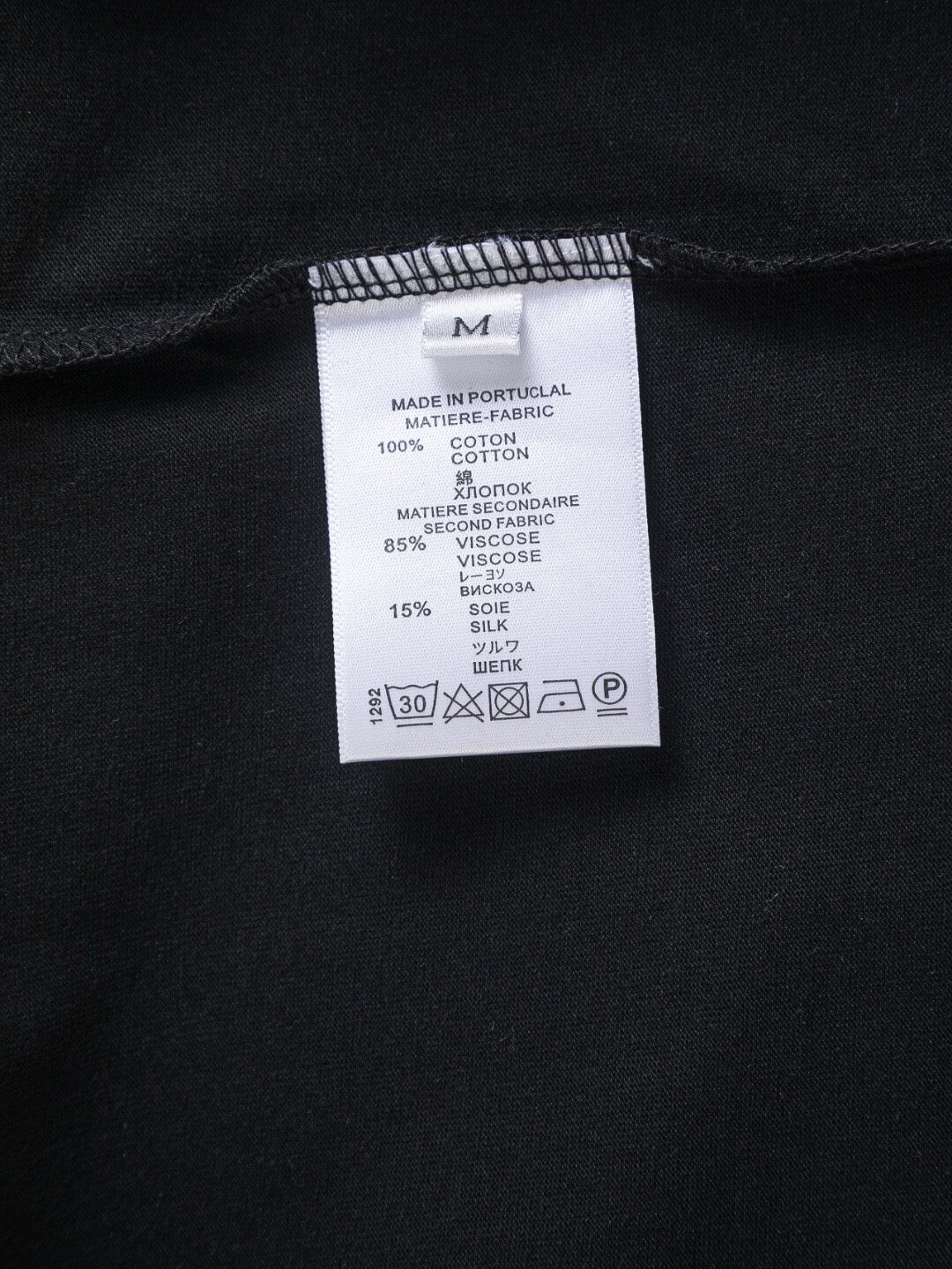 T-shirt brodé à motifs colorés