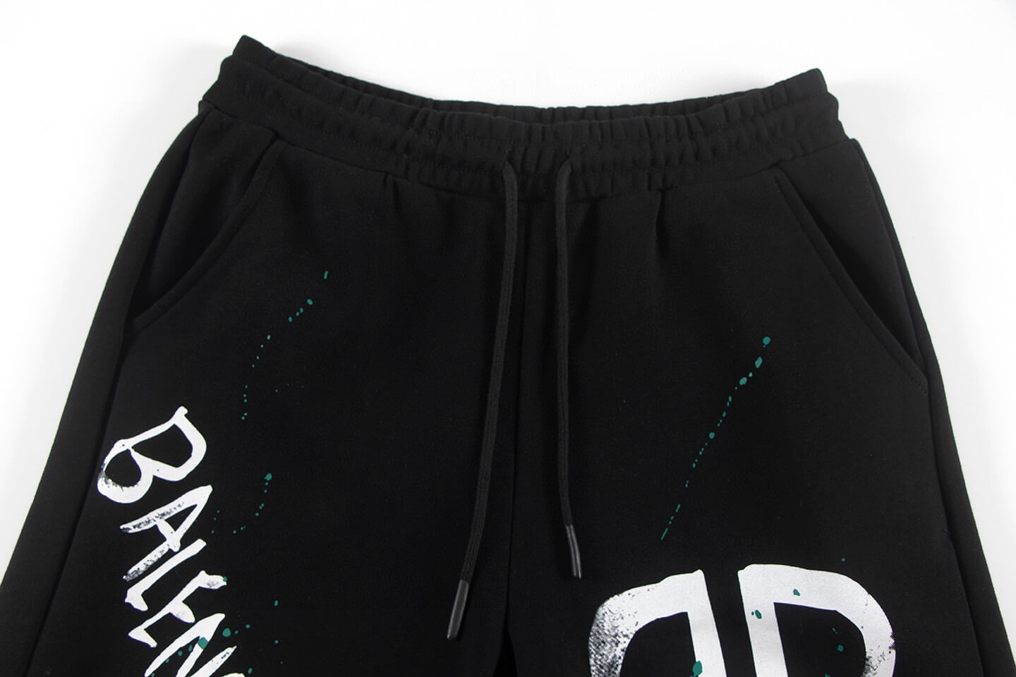 Short à imprimé éclaboussures