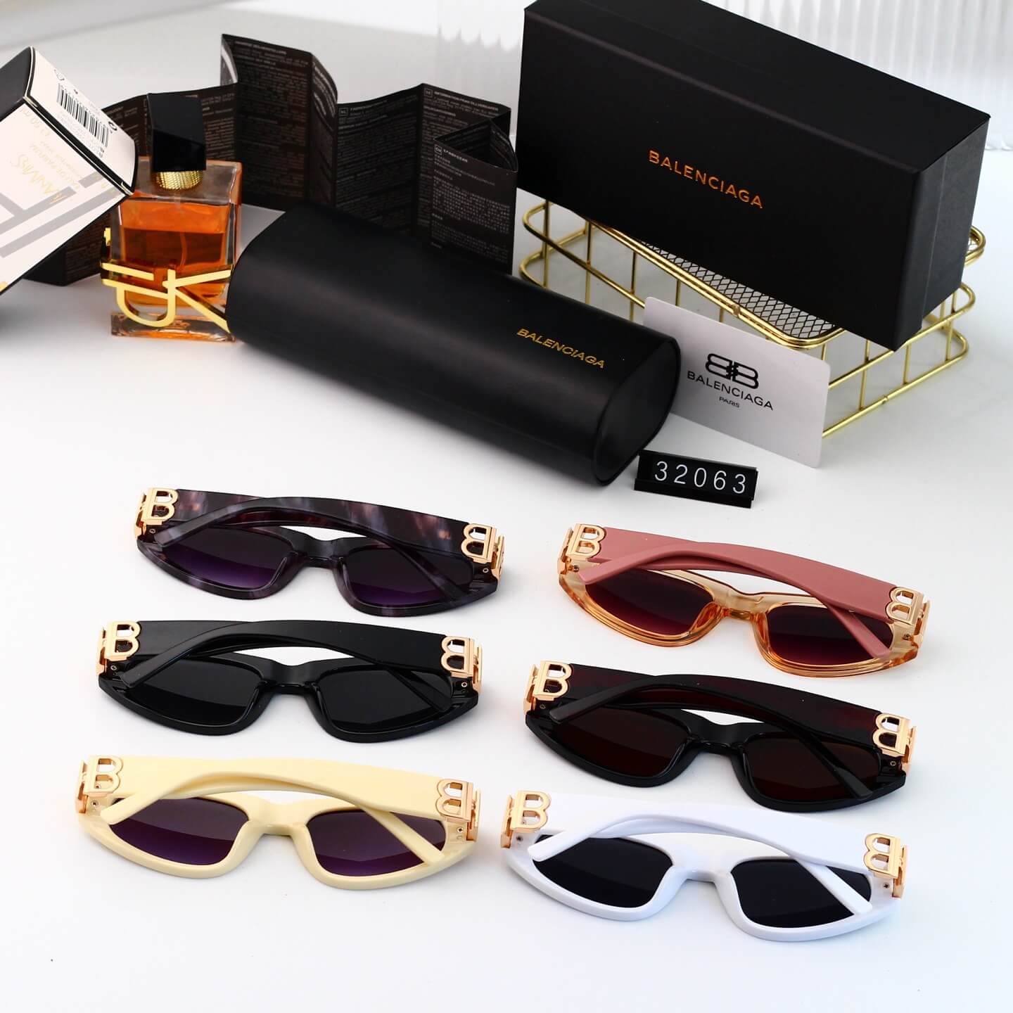 Lunettes de soleil carrées creuses œil de chat chic