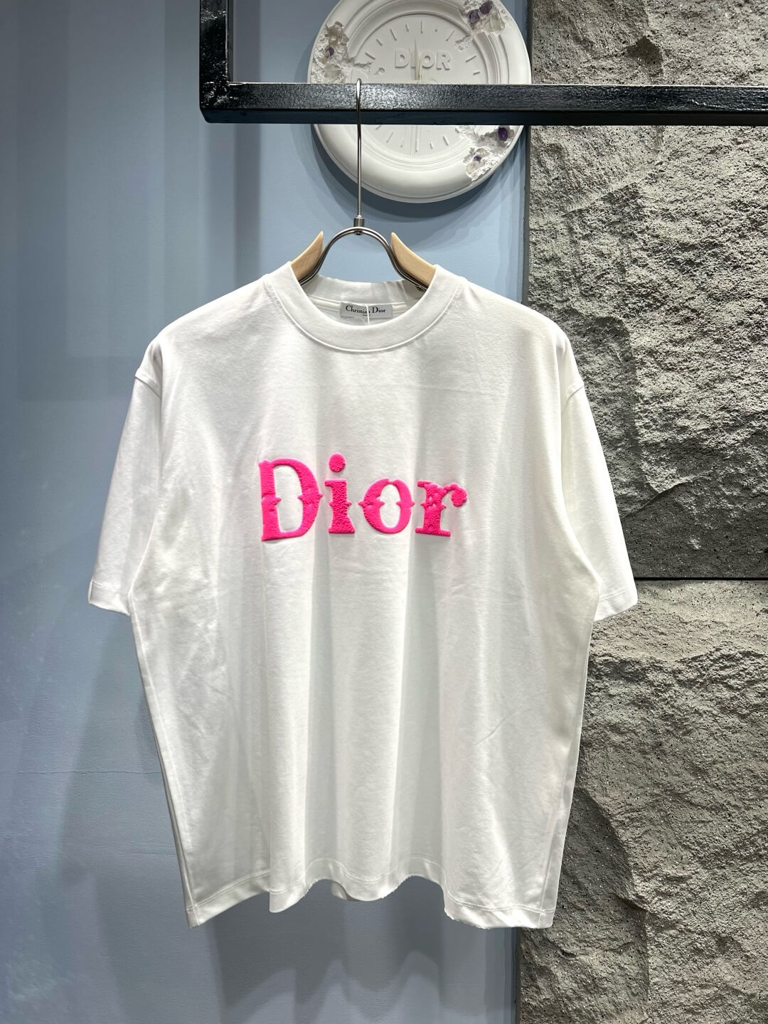 T-shirt à lettres en mousse