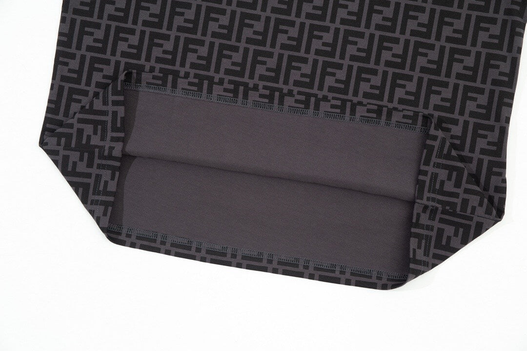 T-shirt imprimé lettre « F » sur toute la surface