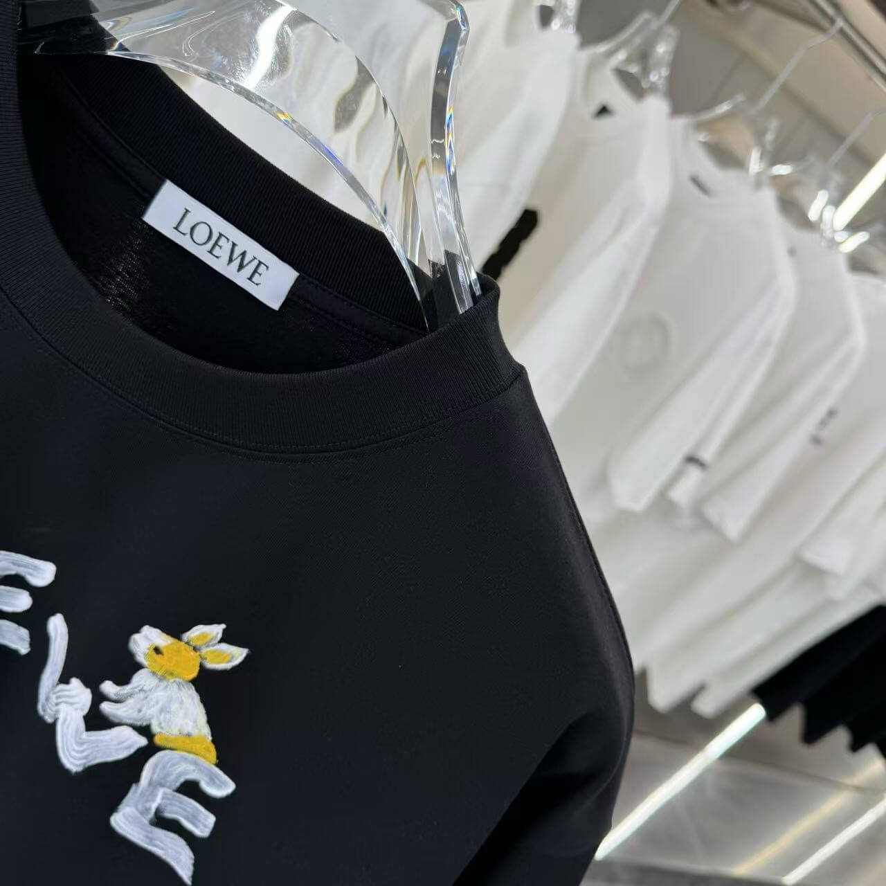 T-shirt imprimé peint à la main