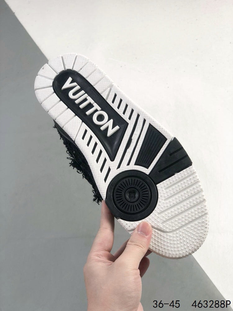 Baskets noires tendance