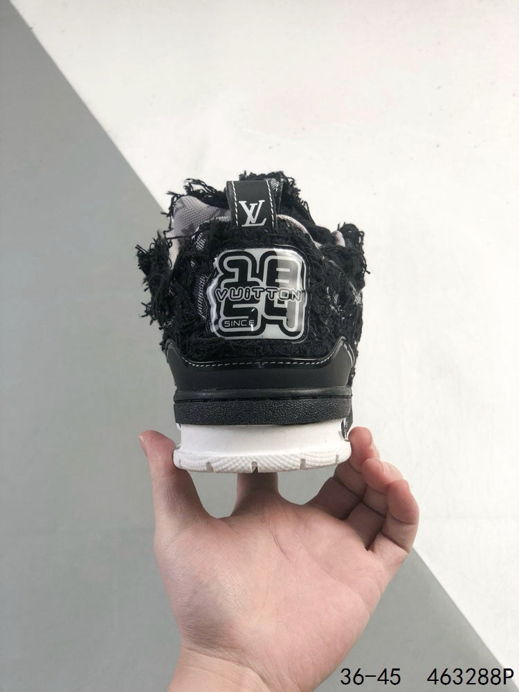 Baskets noires tendance