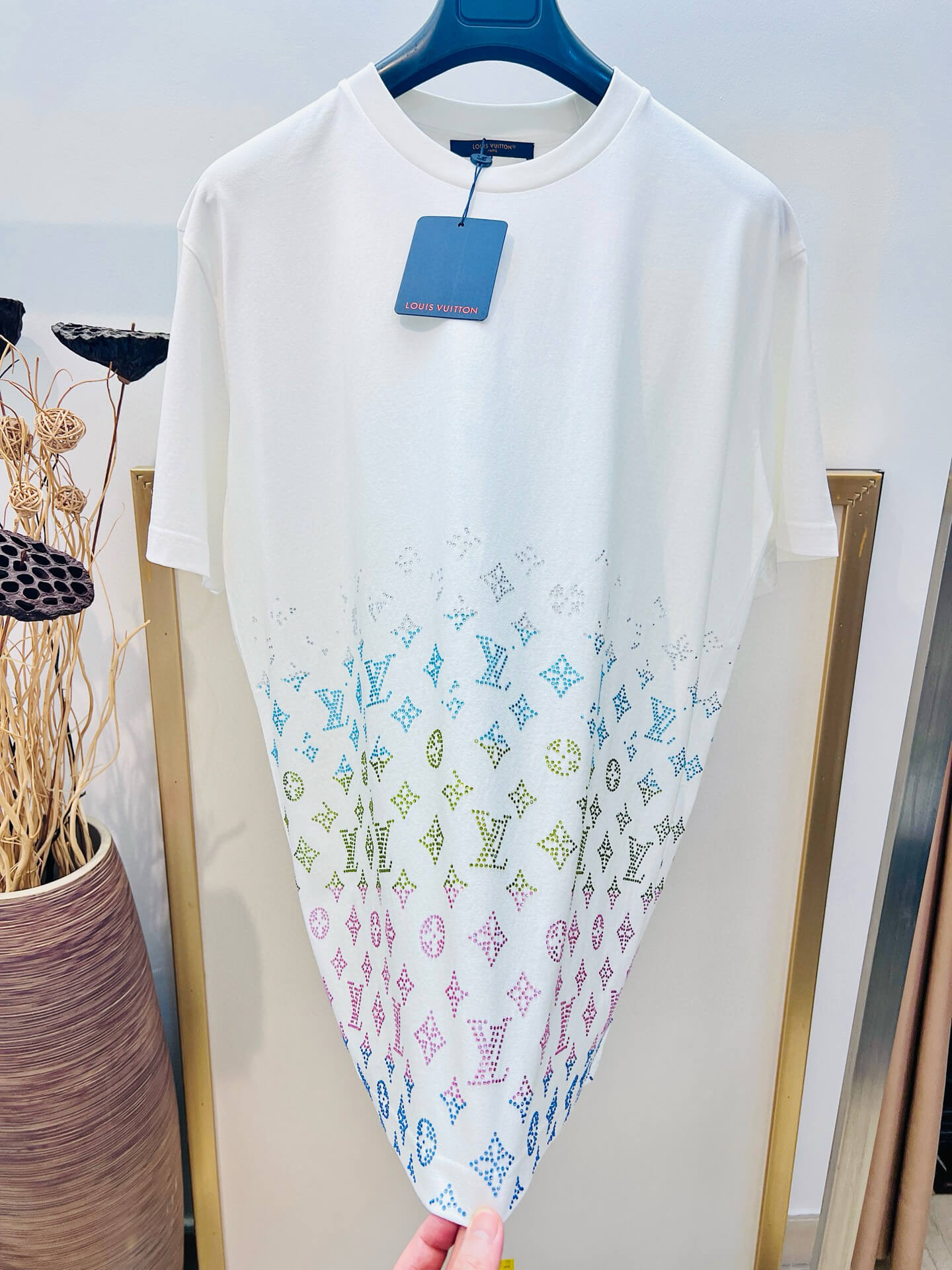 T-shirt à diamants colorés
