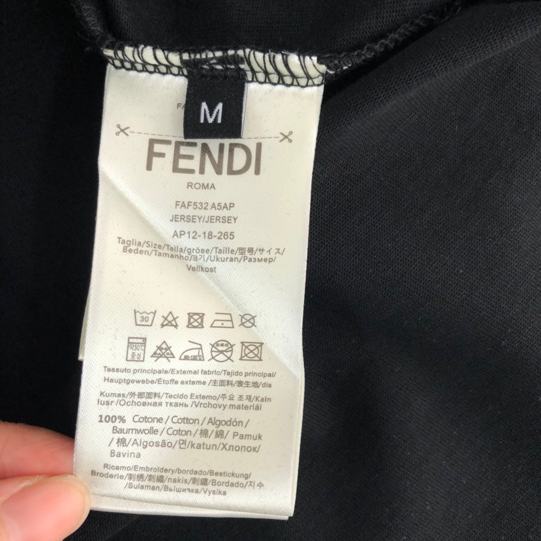 T-shirt imprimé petits yeux