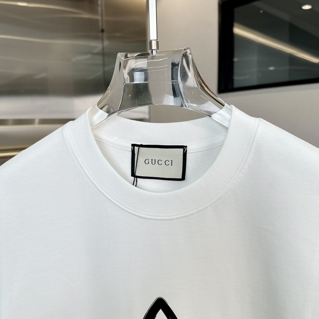T-shirt à imprimé graphique classique