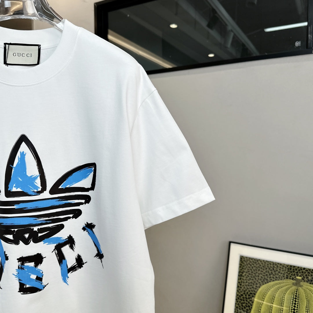T-shirt à imprimé graphique classique