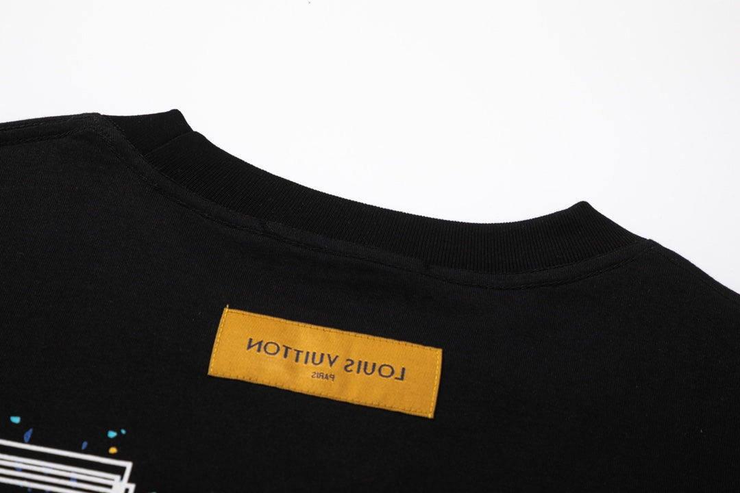 T-shirt jaune imprimé graffiti