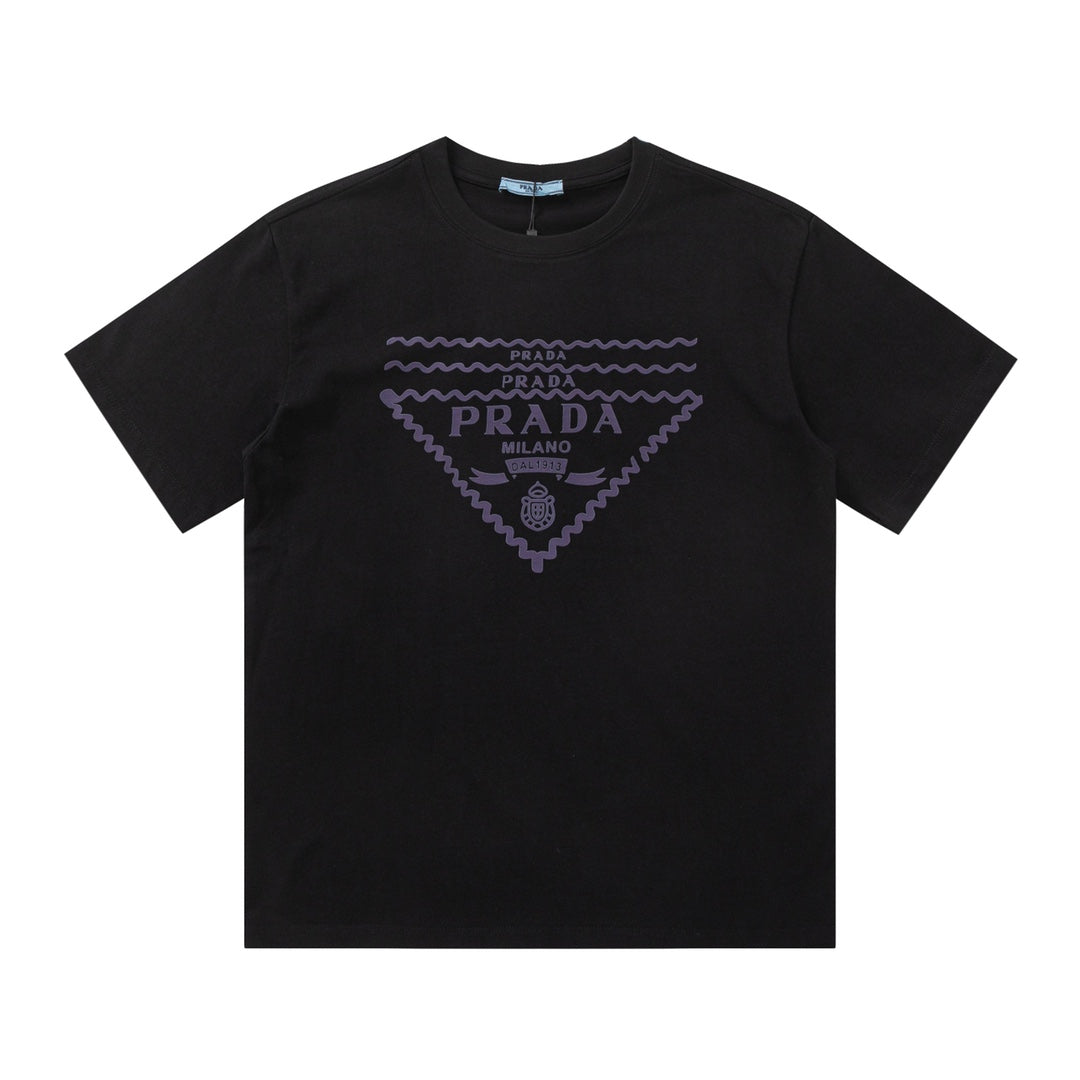 T-shirt à imprimé triangle ondulé