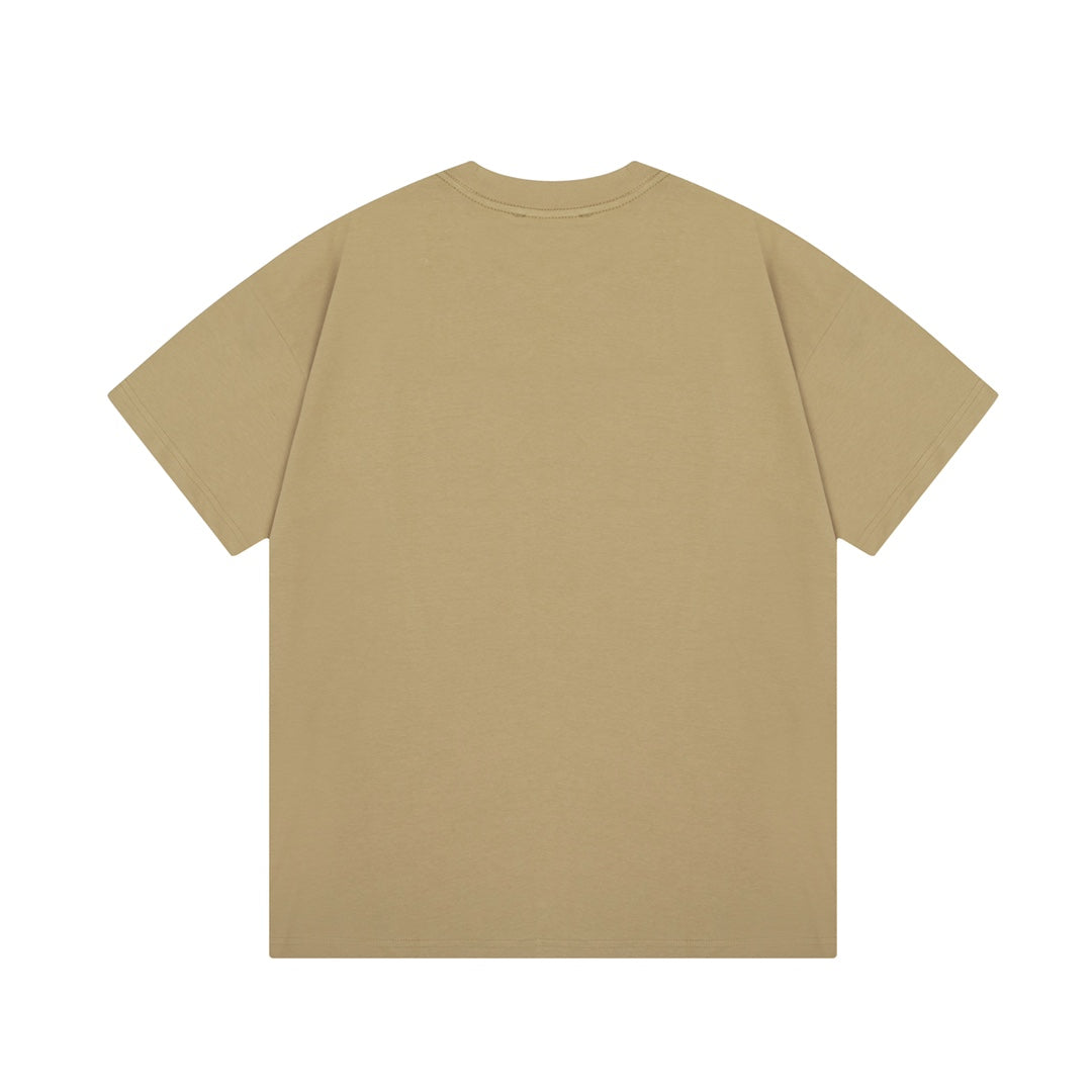 T-shirt lettre tridimensionnelle