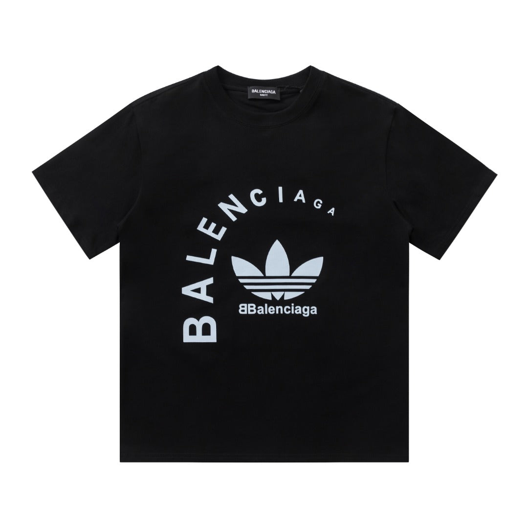 T-shirt imprimé avec de nouvelles lettres