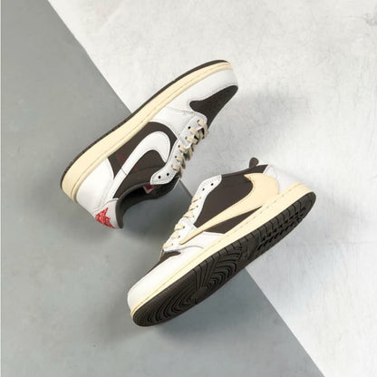 Weiße und braune Low-Top-Sneaker im Colorblock-Design