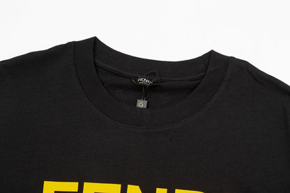T-shirt imprimé lettre jaune