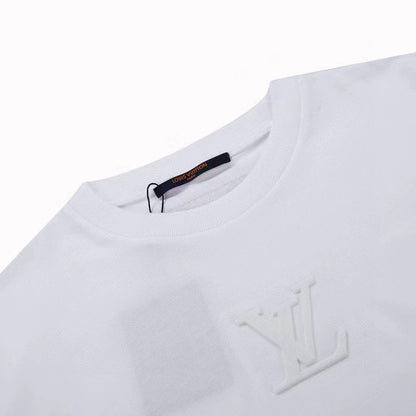 T-shirt à motif stéréoscopique 3D