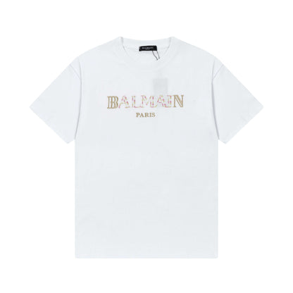 T-shirt brodé de lettres