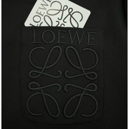 T-shirt minimaliste brodé avec poche