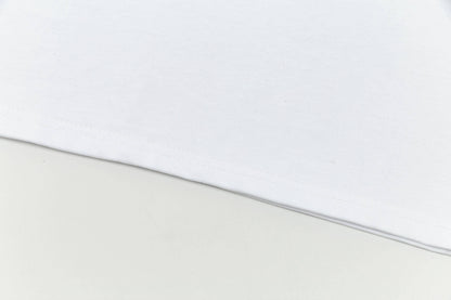 T-shirt avec lettres sur le décolleté