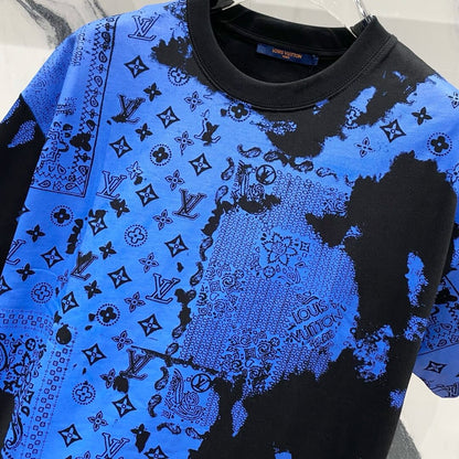 T-shirt imprimé bleu Rendering