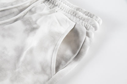 Short brodé à motif classique rendu