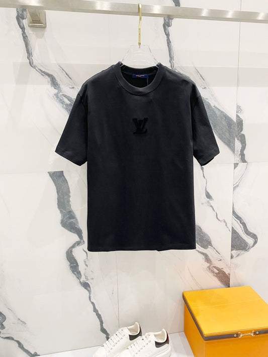T-Shirt mit Schaumprozess